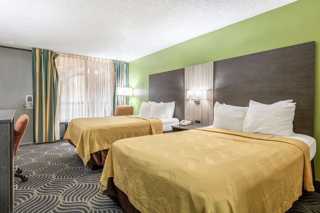 Quality Inn Newport Extérieur photo