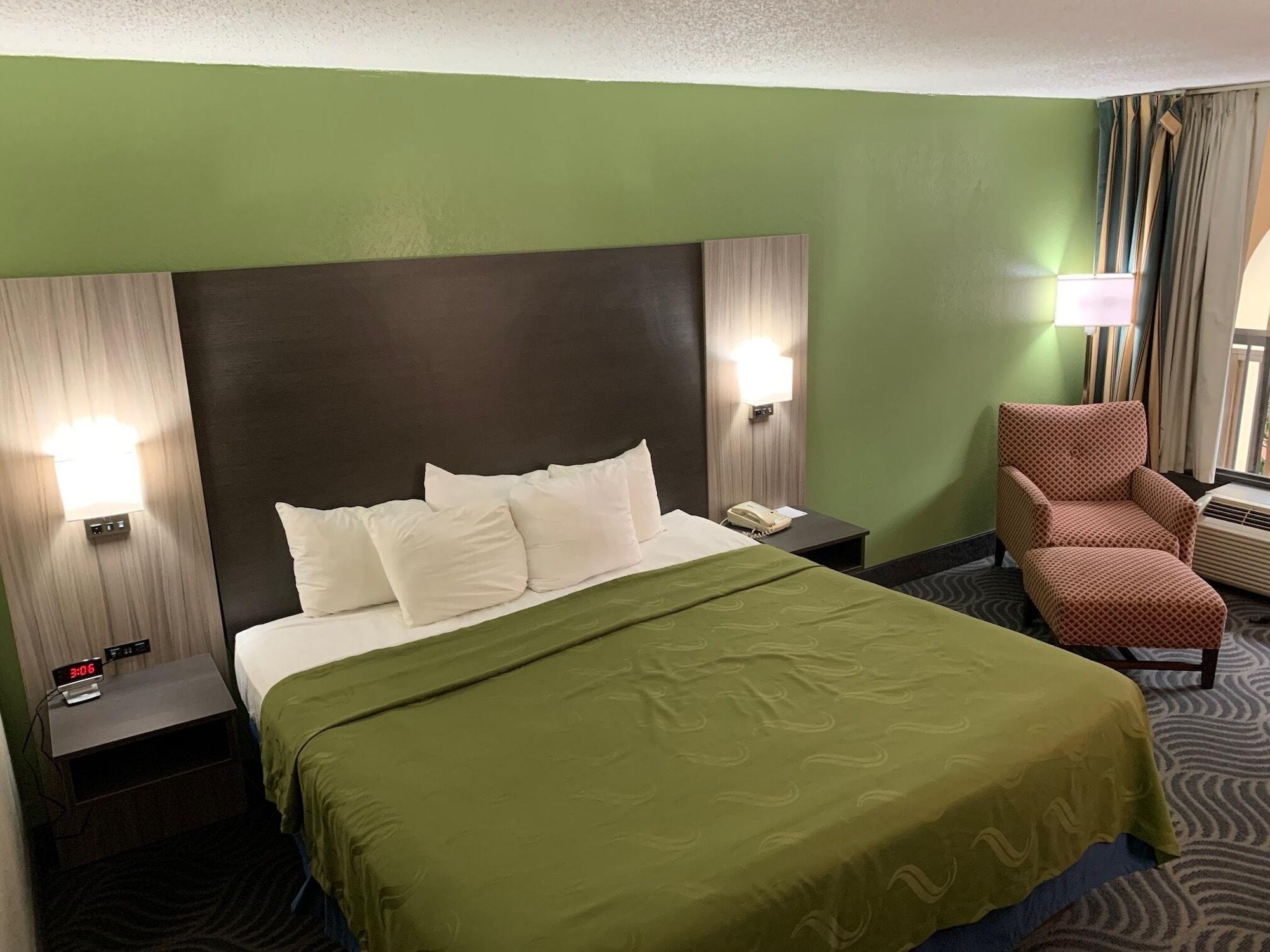 Quality Inn Newport Extérieur photo