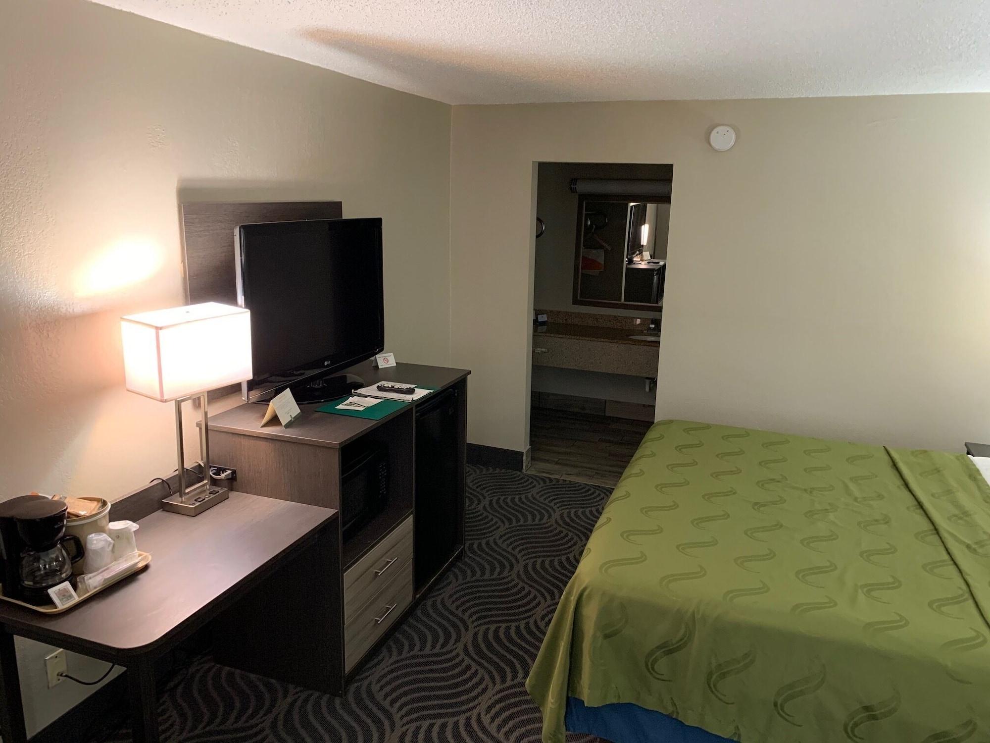 Quality Inn Newport Extérieur photo