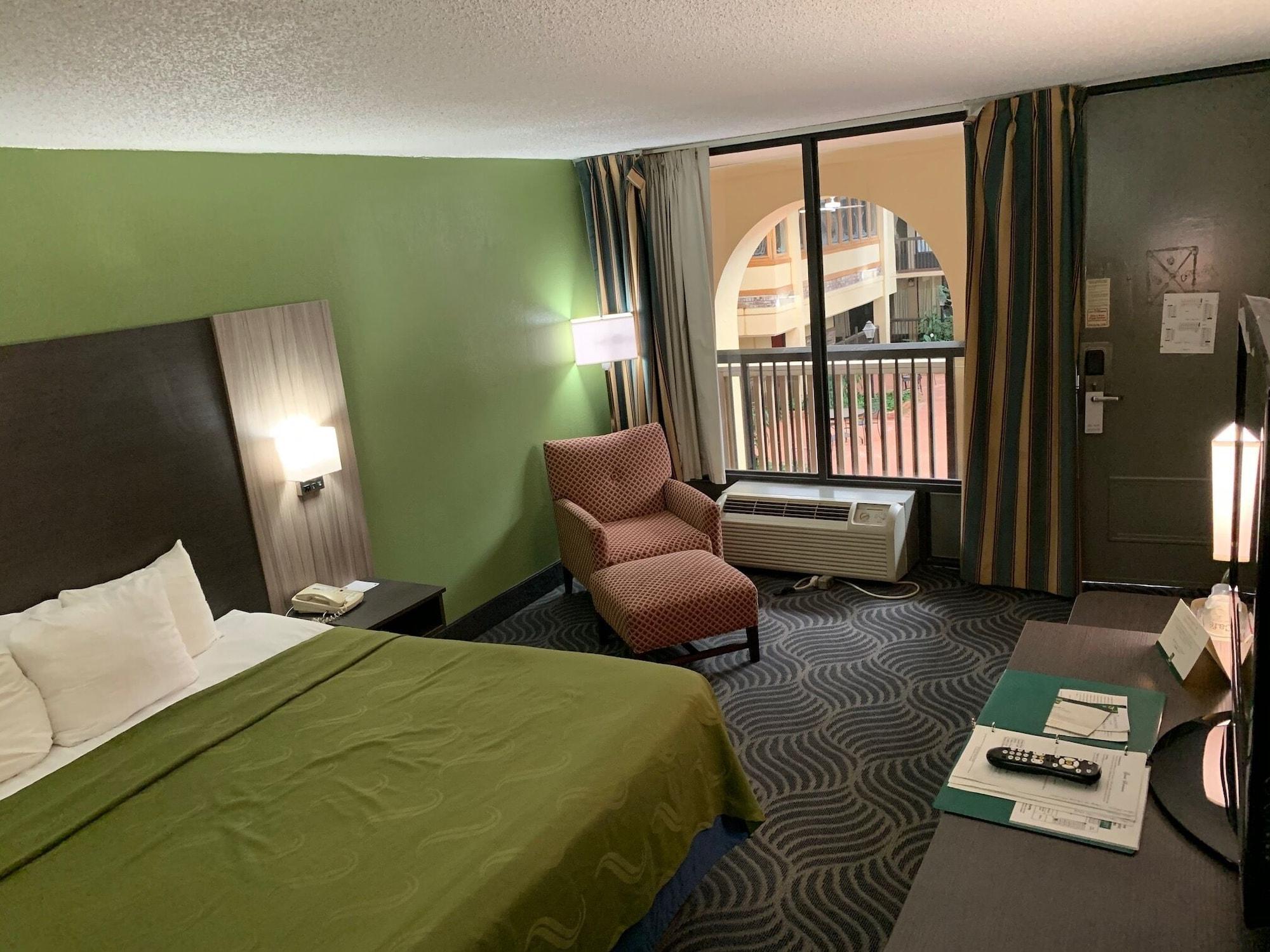 Quality Inn Newport Extérieur photo