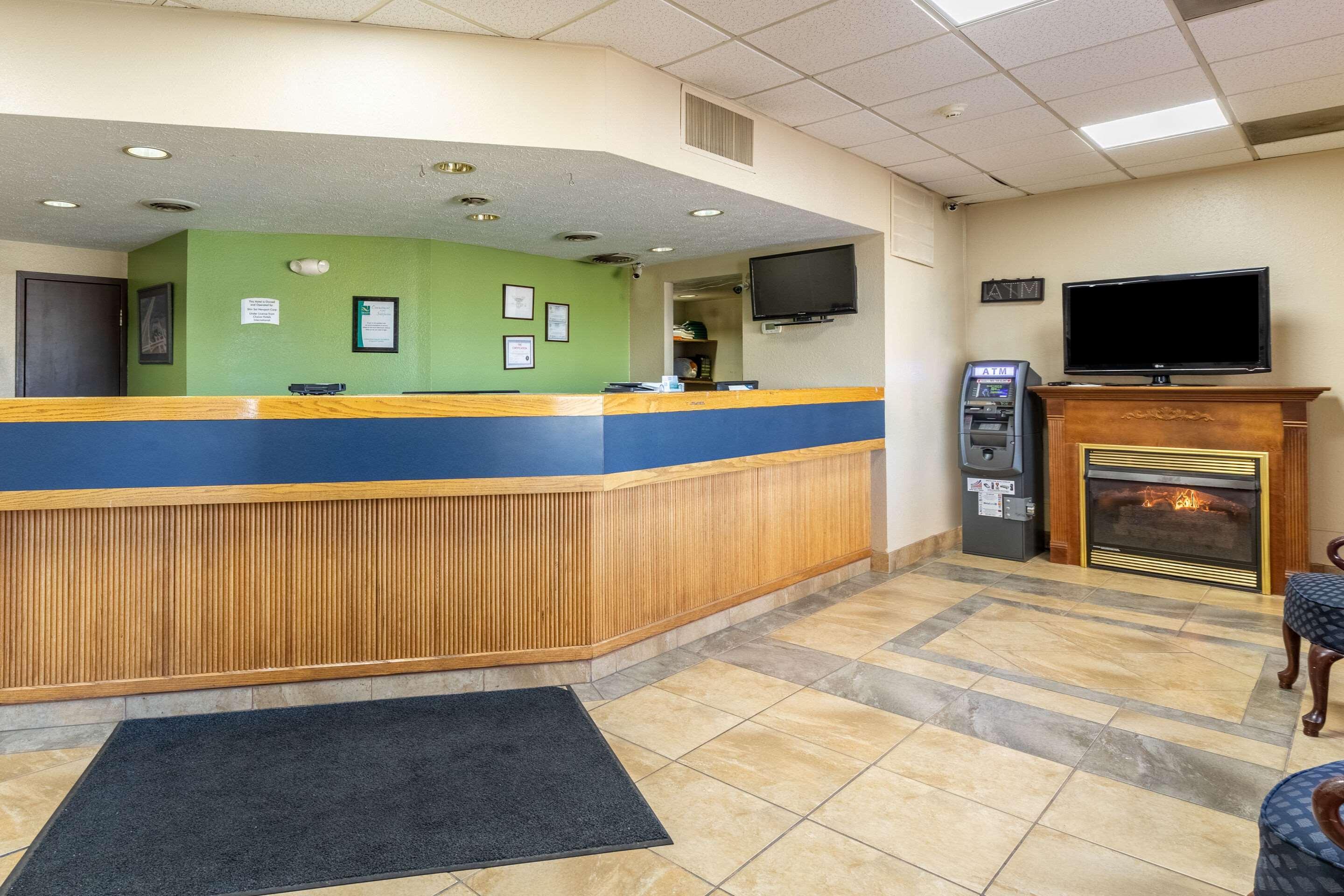 Quality Inn Newport Extérieur photo