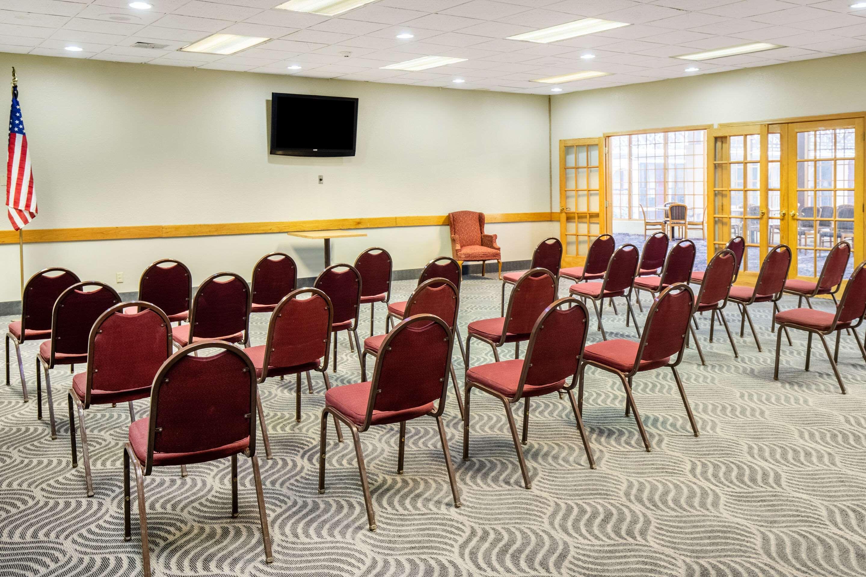 Quality Inn Newport Extérieur photo